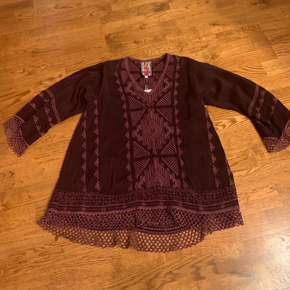 Johnny Was Tops - Johnny Was Burgundy Tunic Johnny Was Tops - Johnny Was Burgundy Tunic